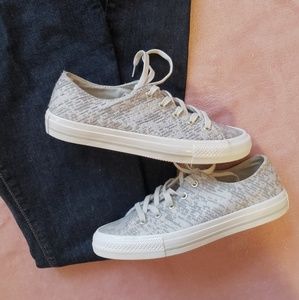 Womens Chuck Taylor Converse